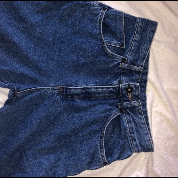 The Ragged Priest Mom Jean - Picture 3 of 5